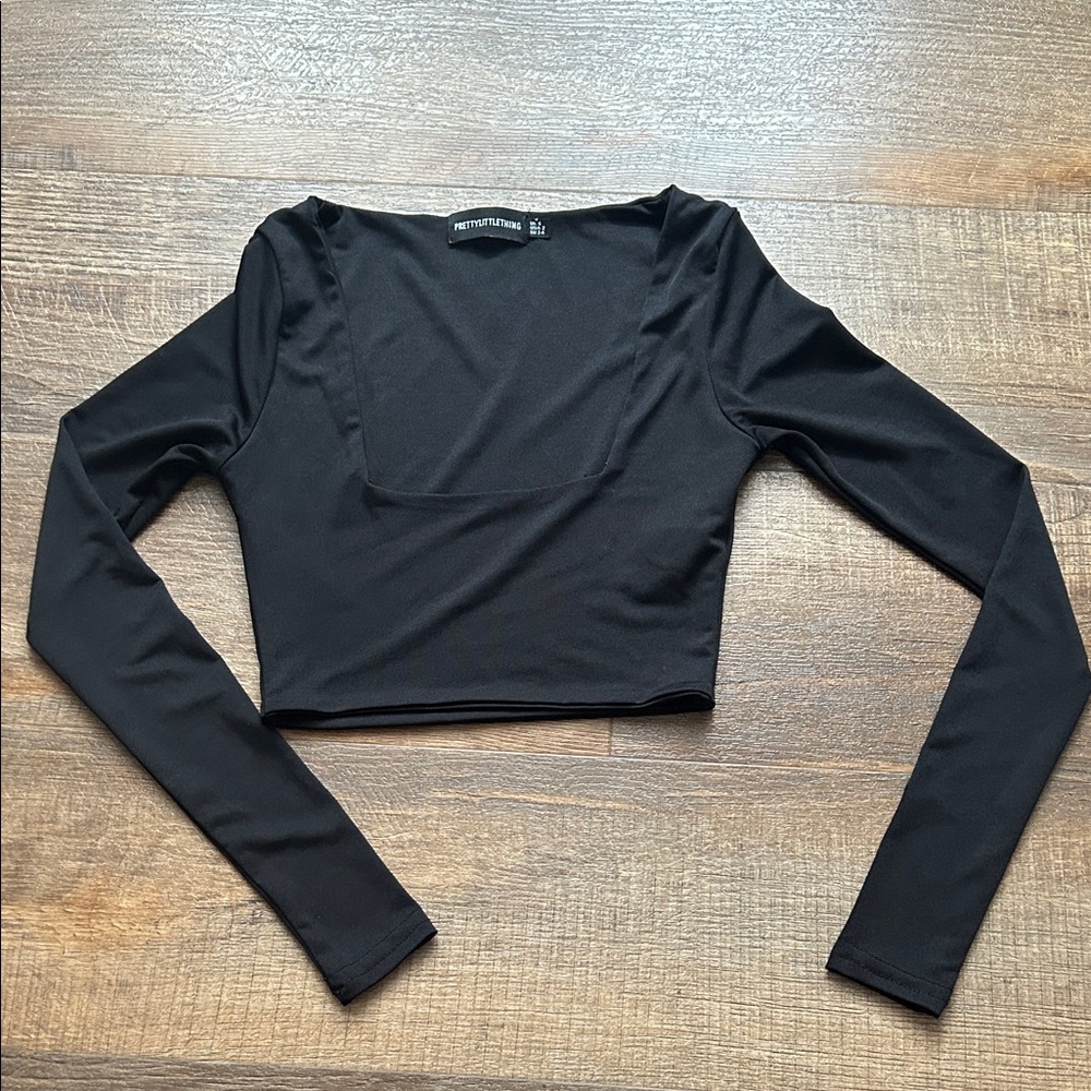 PrettyLittleThing Black Square Neck Crop Top